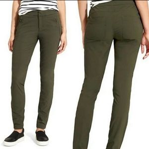 Athleta Wander Skinny Olive Green Ankle Zip Pants